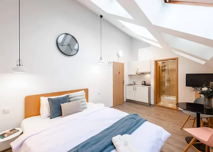 Delightful Old Town Studio
